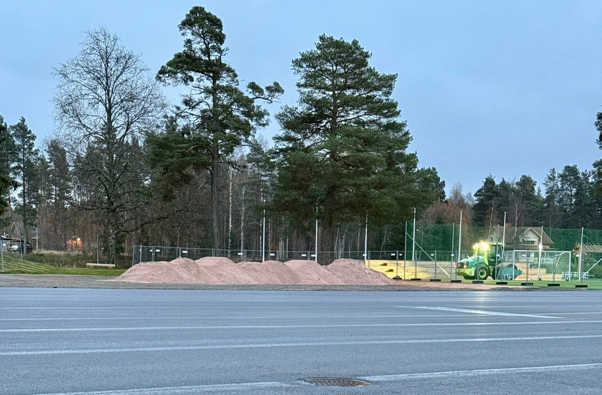 Asfaltsyta arenana oktober 2025